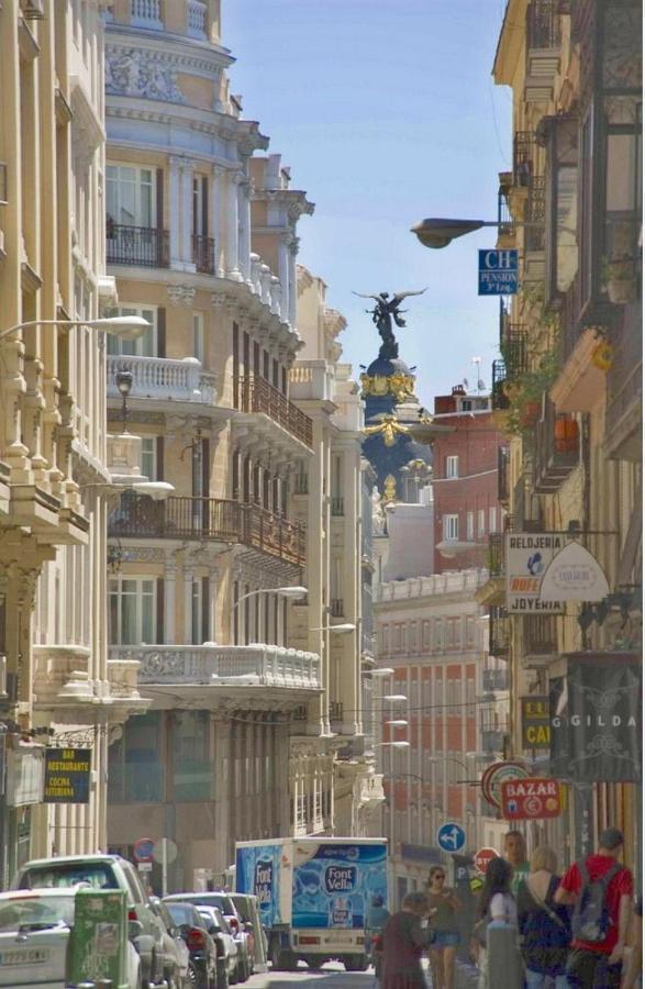 Hostal Andrea Granvia Madrid Exterior foto