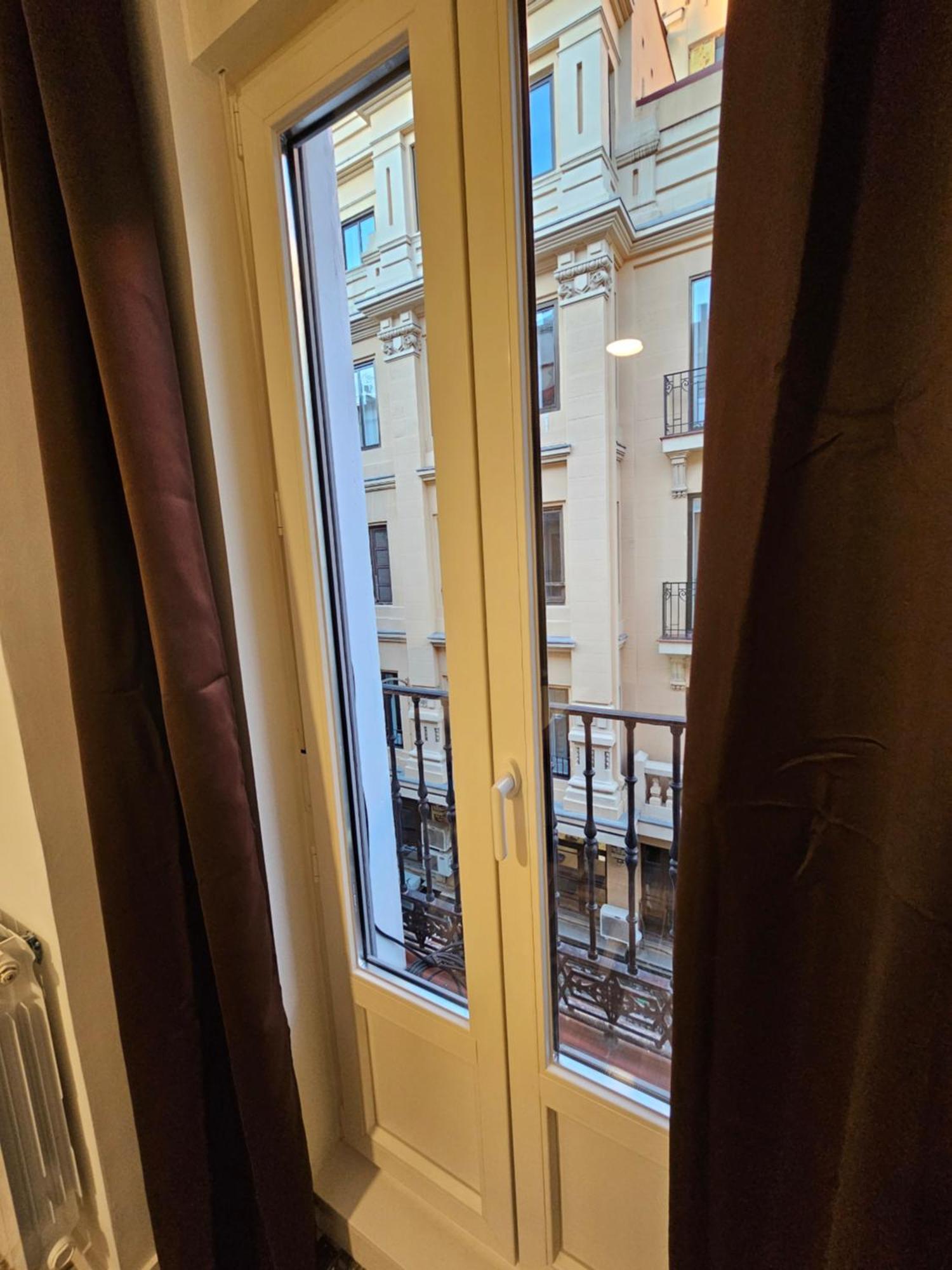 Hostal Andrea Granvia Madrid Exterior foto