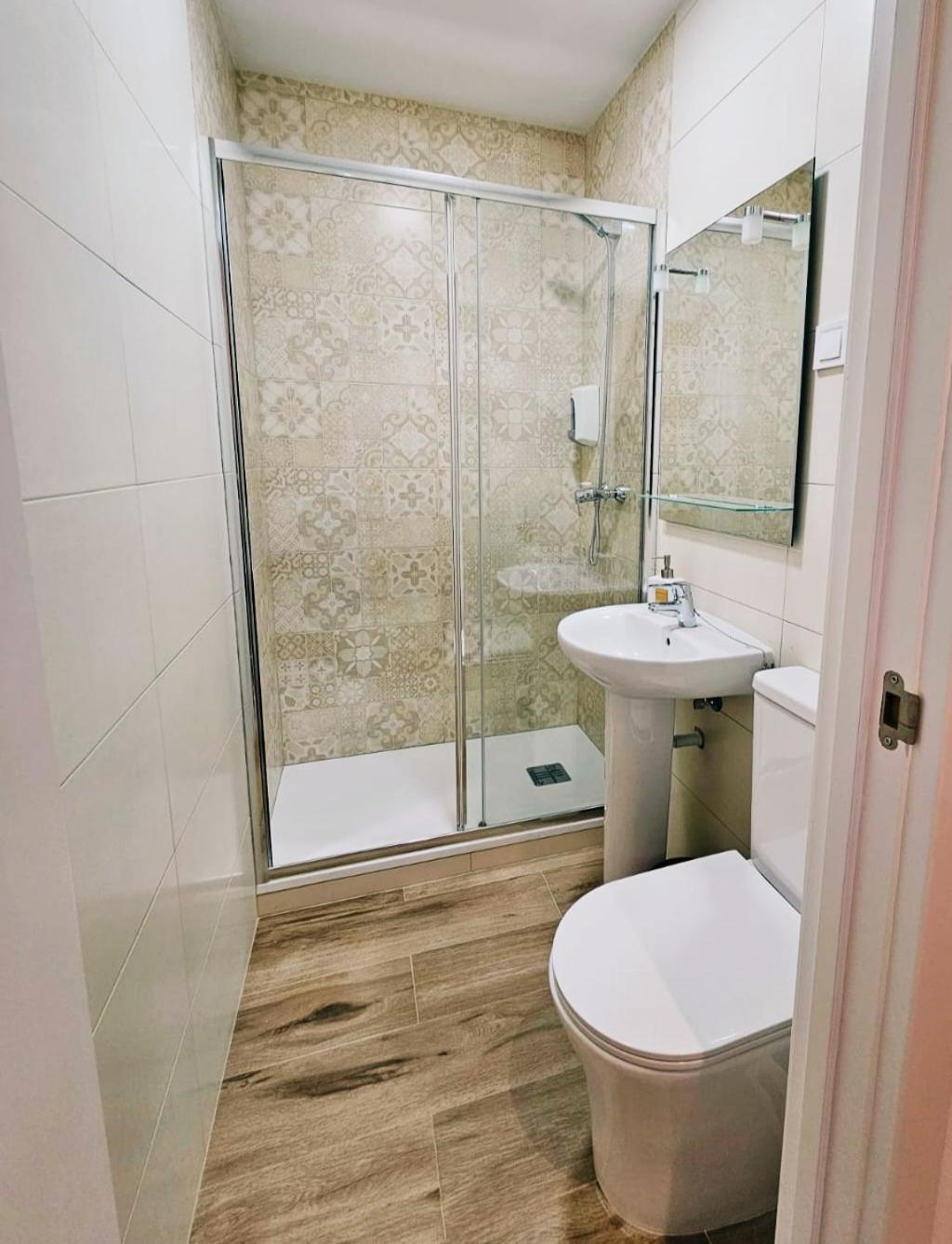 Hostal Andrea Granvia Madrid Exterior foto
